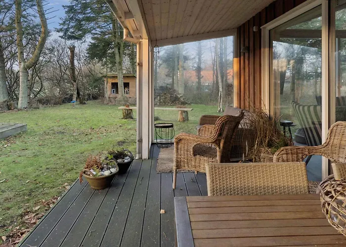 Cosy Private 800 M From The